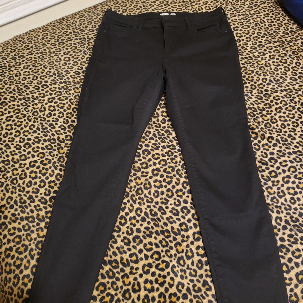 Womens Old Navy RockStar Super Skinny built-in scu